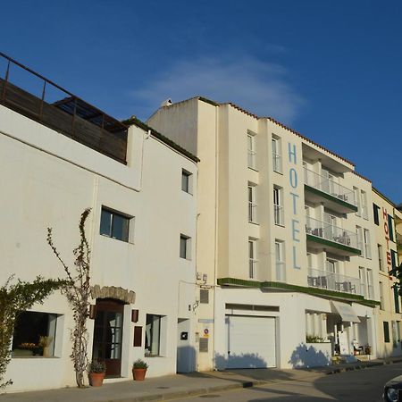 Hotel Nou Estrelles Cadaques Exterior photo