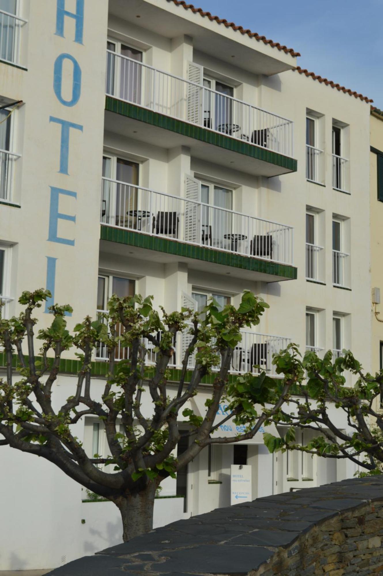 Hotel Nou Estrelles Cadaques Exterior photo