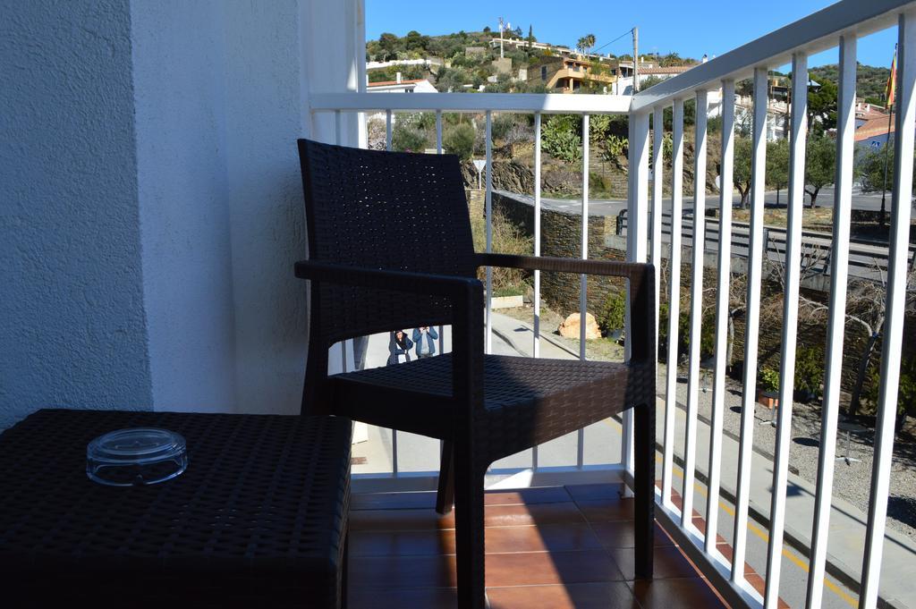 Hotel Nou Estrelles Cadaques Room photo