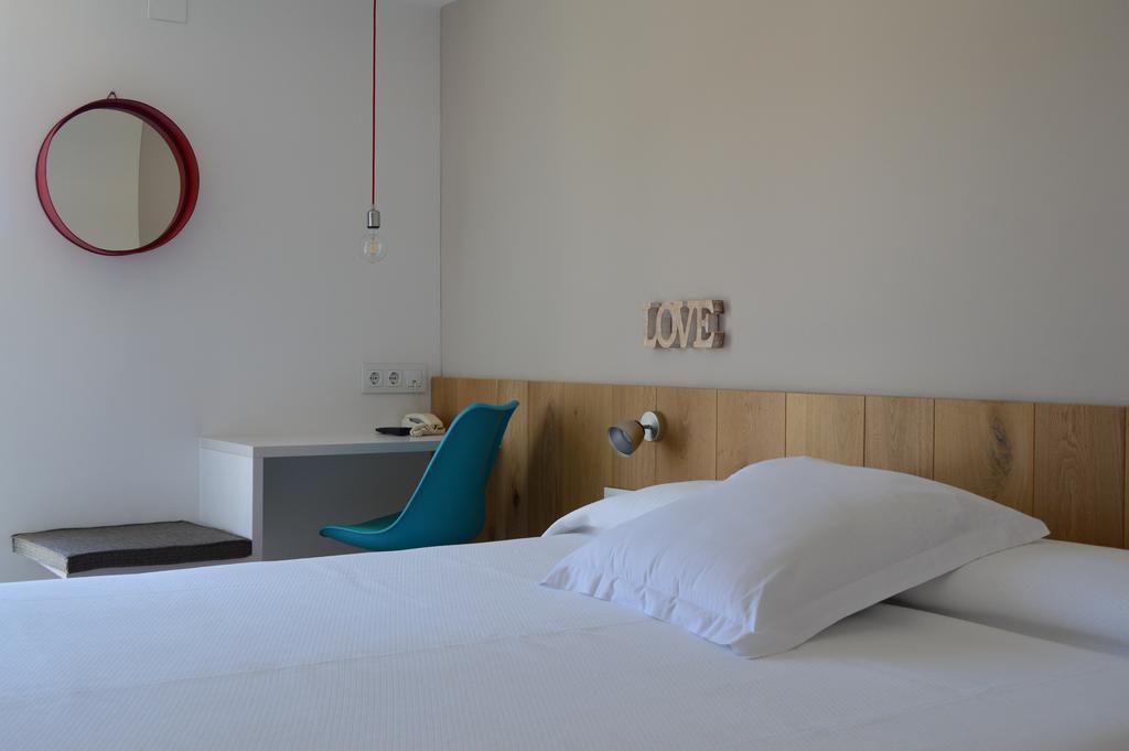 Hotel Nou Estrelles Cadaques Exterior photo
